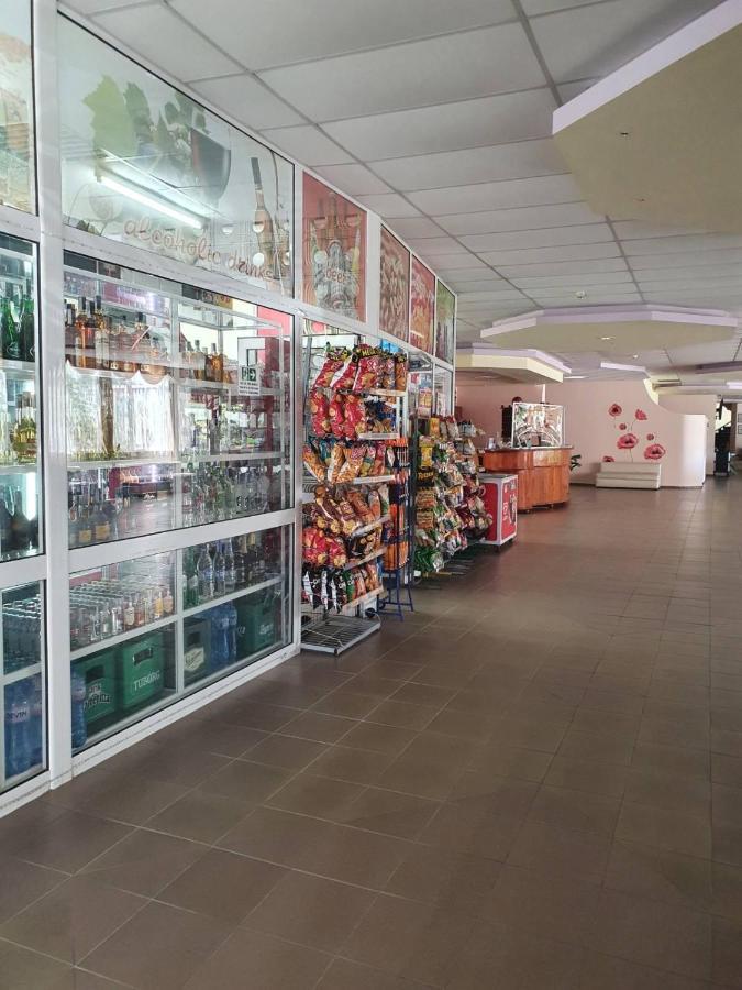Balaton Hotel Slăntjev Brjag Exteriör bild