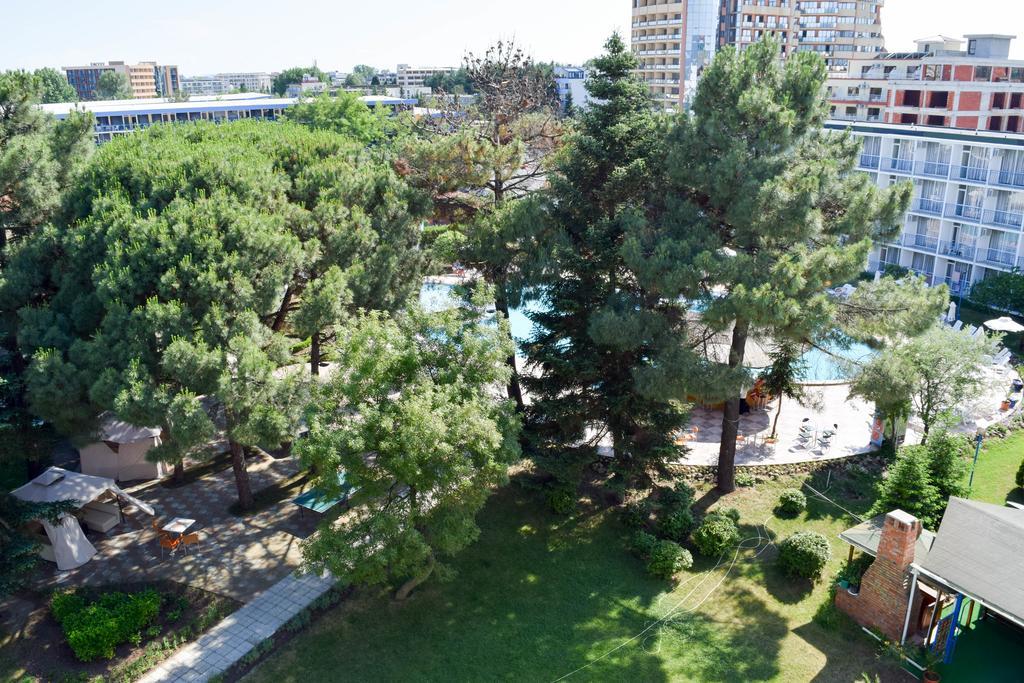 Balaton Hotel Slăntjev Brjag Exteriör bild