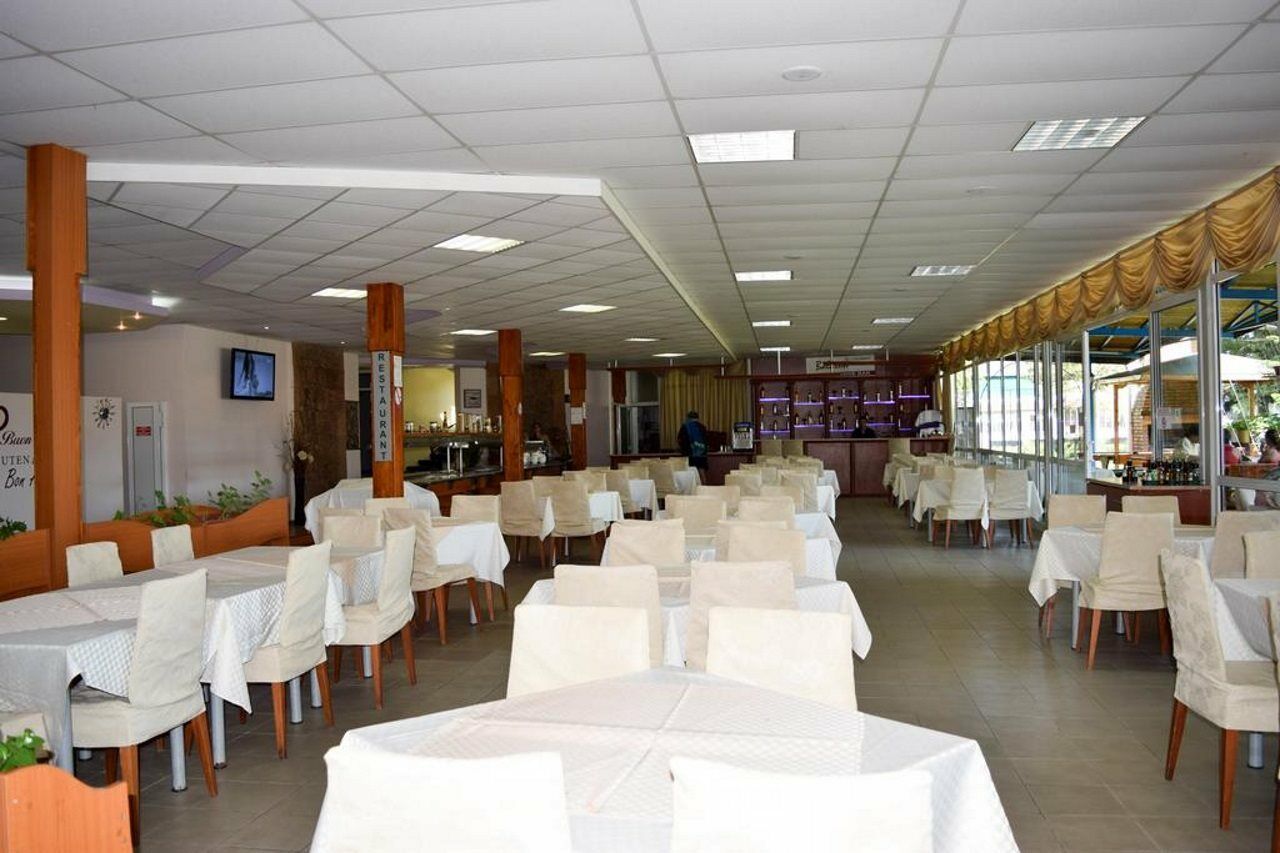 Balaton Hotel Slăntjev Brjag Exteriör bild