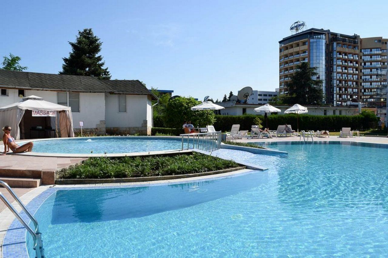 Balaton Hotel Slăntjev Brjag Exteriör bild